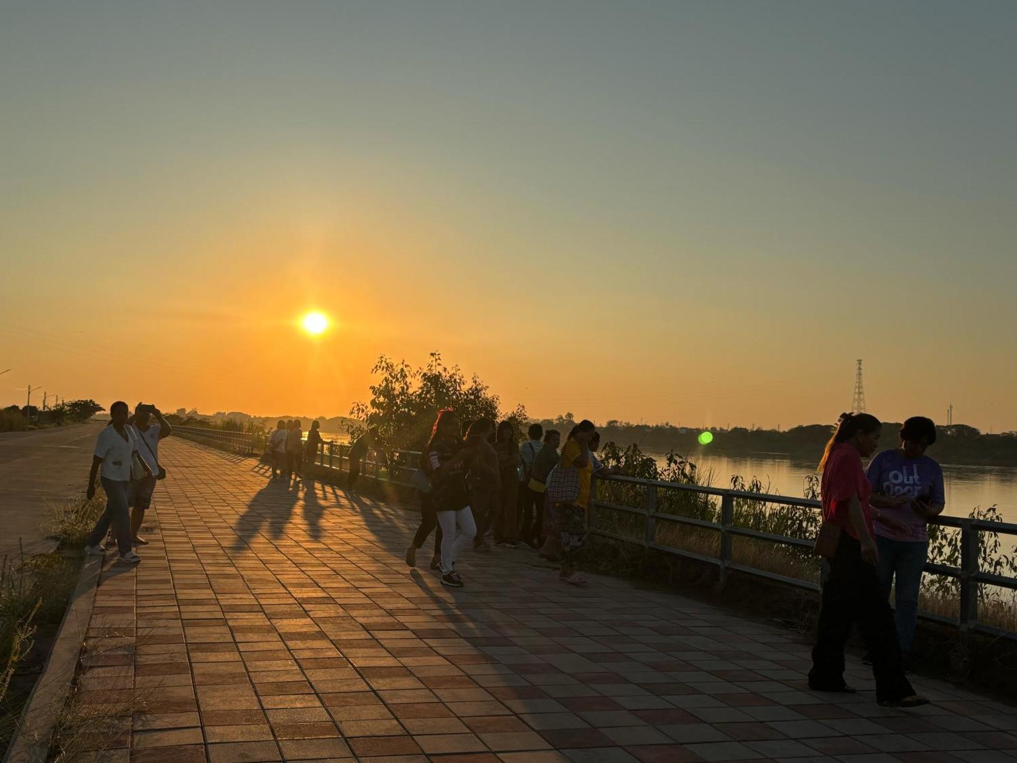Royal Mekong Riverside Hotel Nong Khai Esterno foto