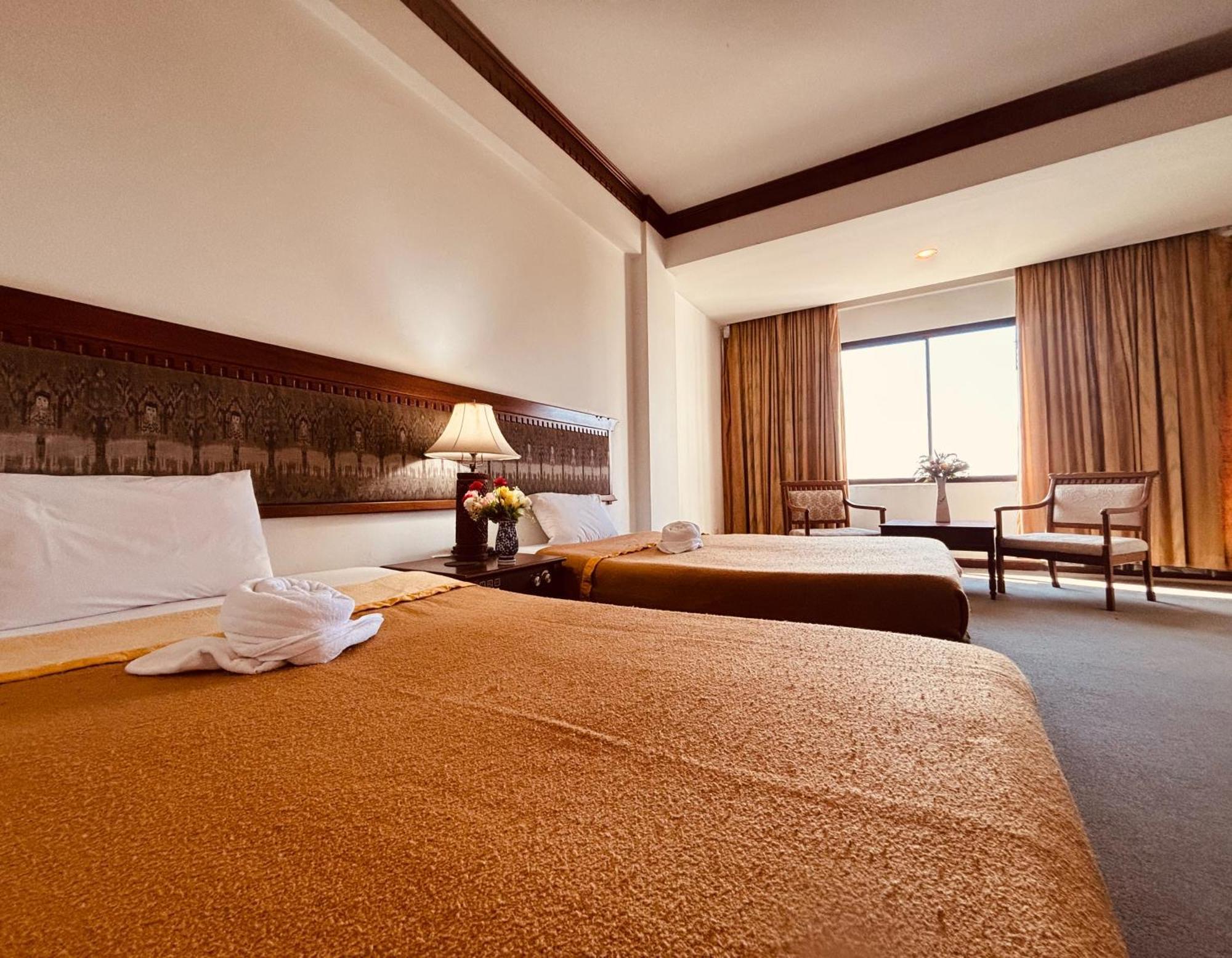 Royal Mekong Riverside Hotel Nong Khai Esterno foto