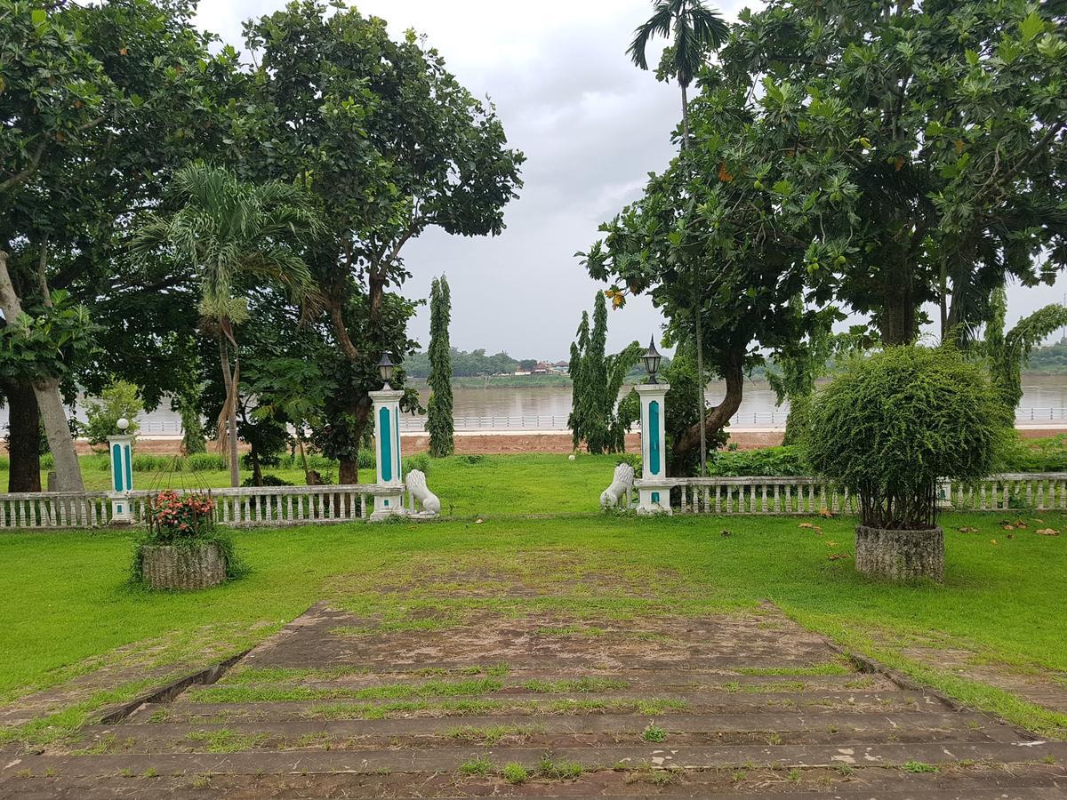 Royal Mekong Riverside Hotel Nong Khai Esterno foto